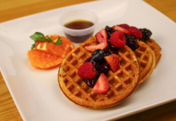 BLUEBERRY MIXED-FRUIT POWER WAFFLES
