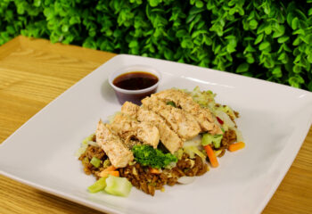 CHICKEN STIR FRIED RICE*